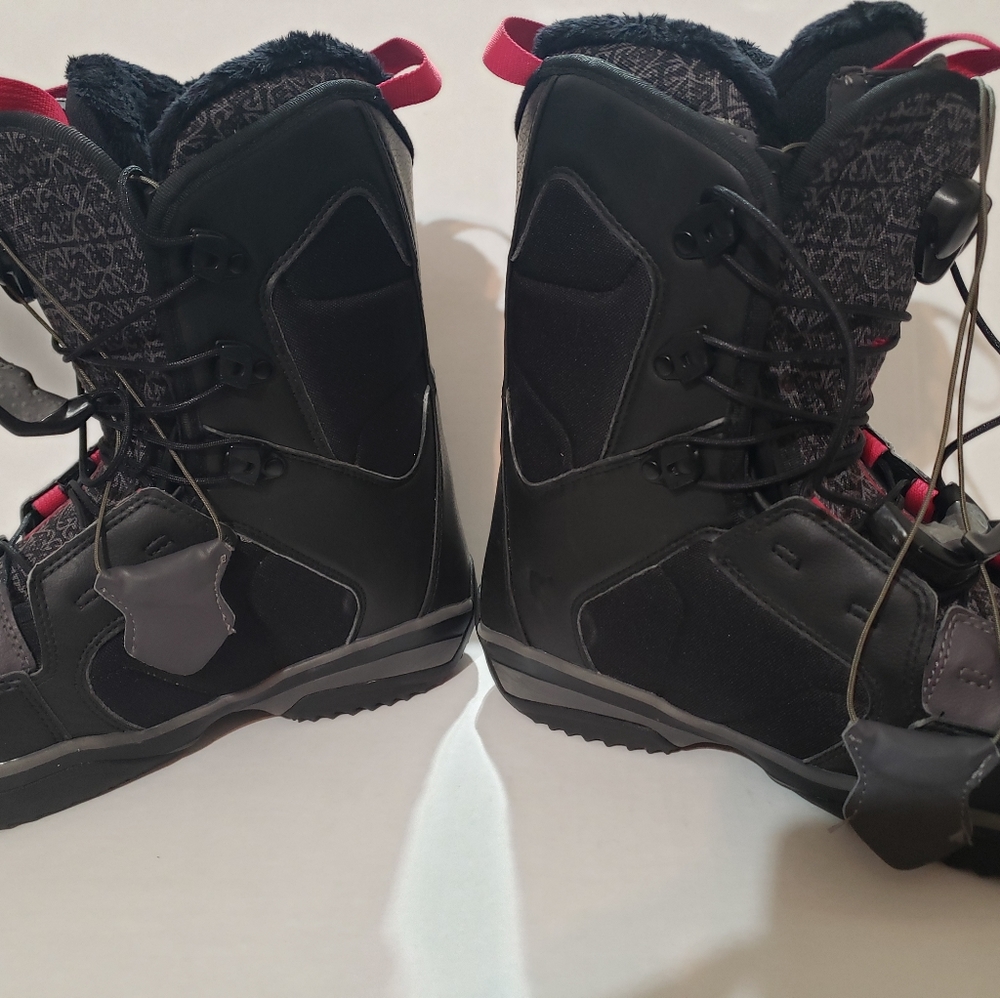 Salomon Snowboarding boots with custom fit technology